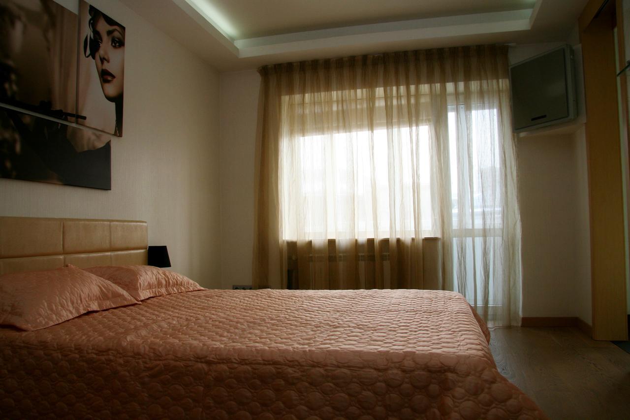 קייב Luxury Apartment In The Heart Of The Capital מראה חיצוני תמונה