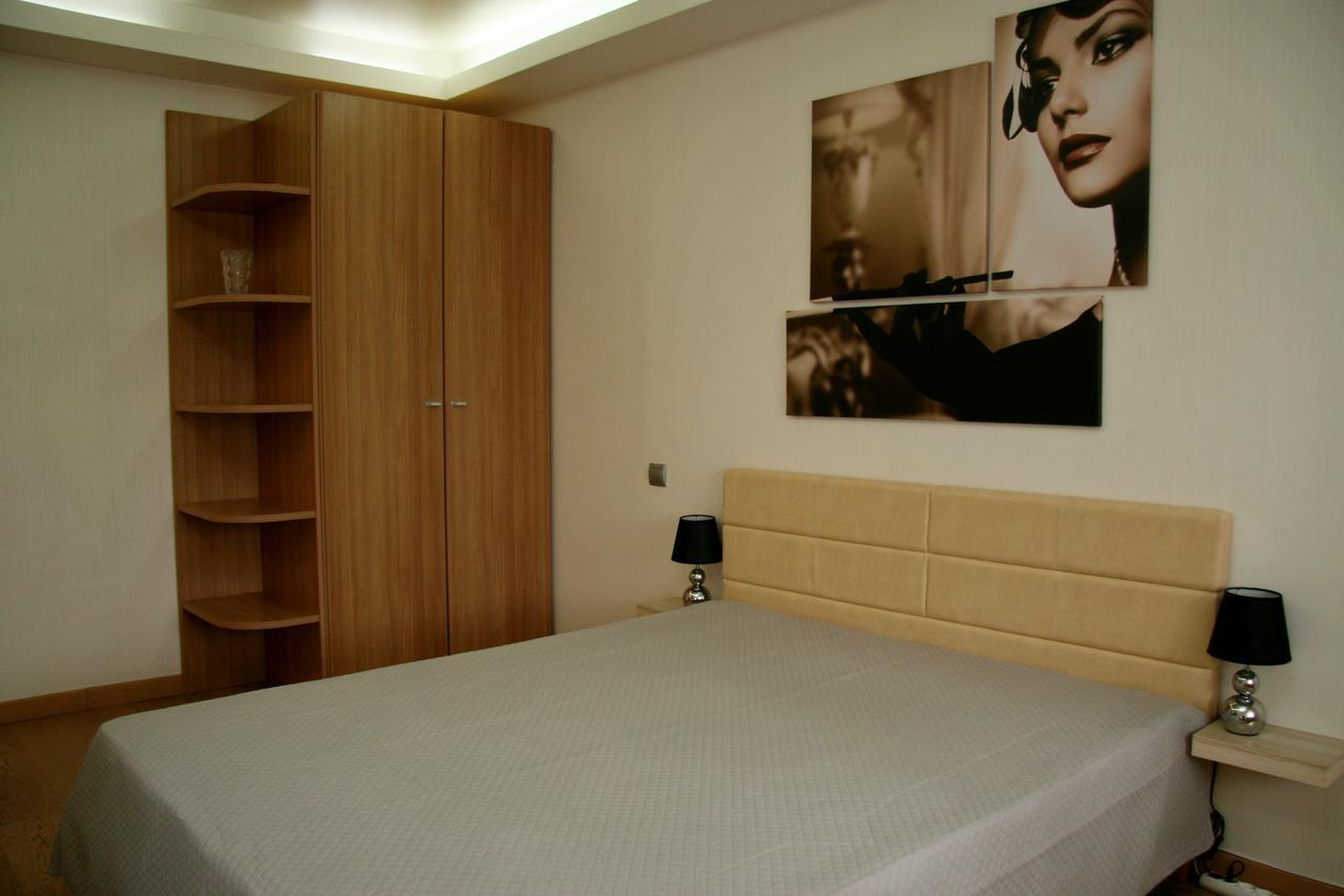 קייב Luxury Apartment In The Heart Of The Capital מראה חיצוני תמונה