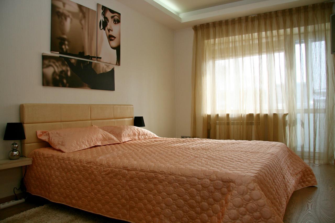 קייב Luxury Apartment In The Heart Of The Capital מראה חיצוני תמונה